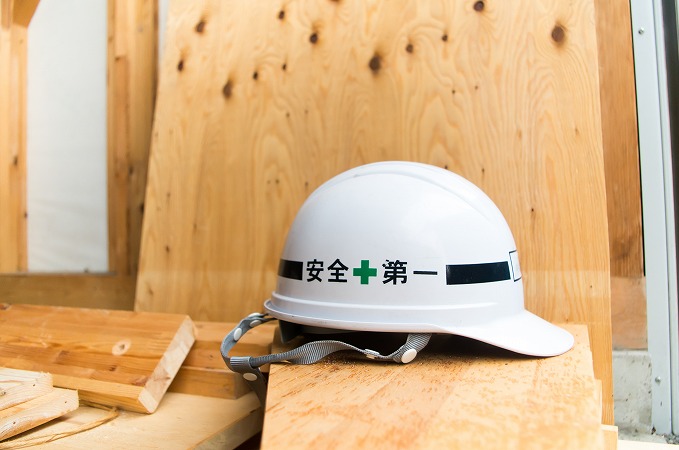 木造家屋解体のリスク評価と安全対策：安全第一のアプローチ